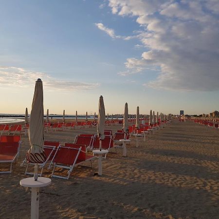 Albergo Rita Rimini Esterno foto