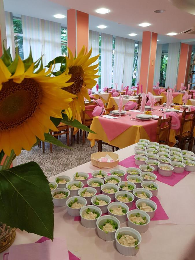 Albergo Rita Rimini Esterno foto