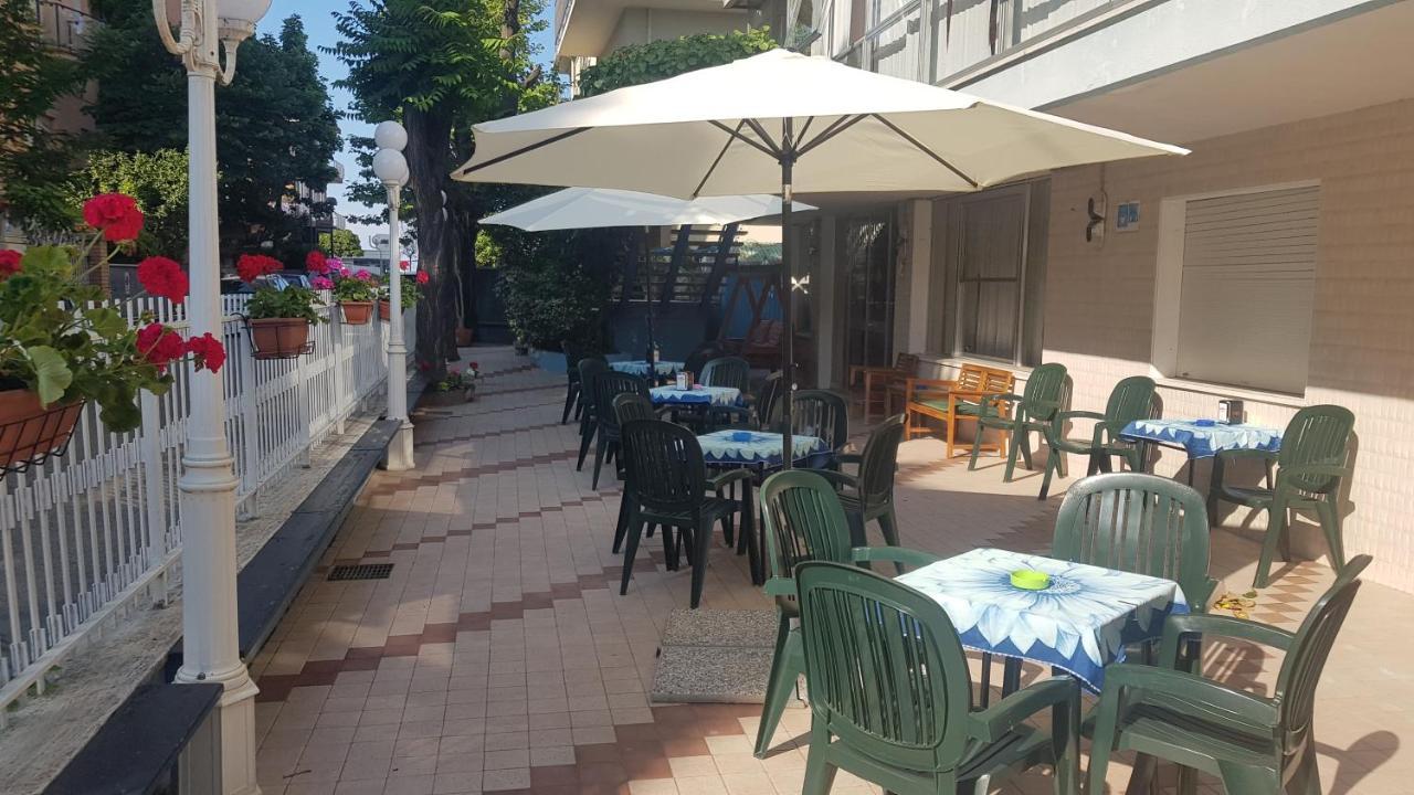 Albergo Rita Rimini Esterno foto