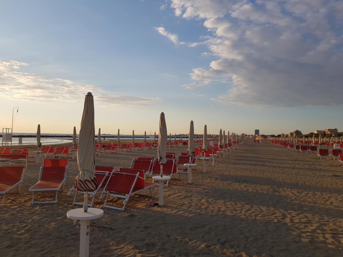 Albergo Rita Rimini Esterno foto